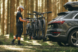 Easy Fold 3 on a towbar carrying bikes